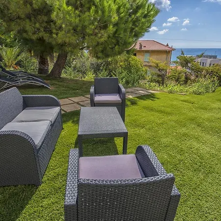 Cap Au Sud,vue Panoramique Mer,piscine * マントン