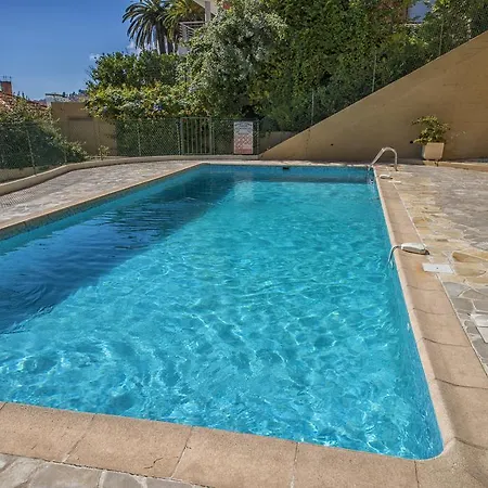 Cap Au Sud,vue Panoramique Mer,piscine マントン