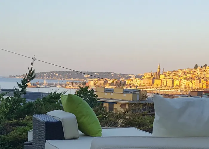 Daire Cap Au Sud,vue Panoramique Mer,piscine Menton
